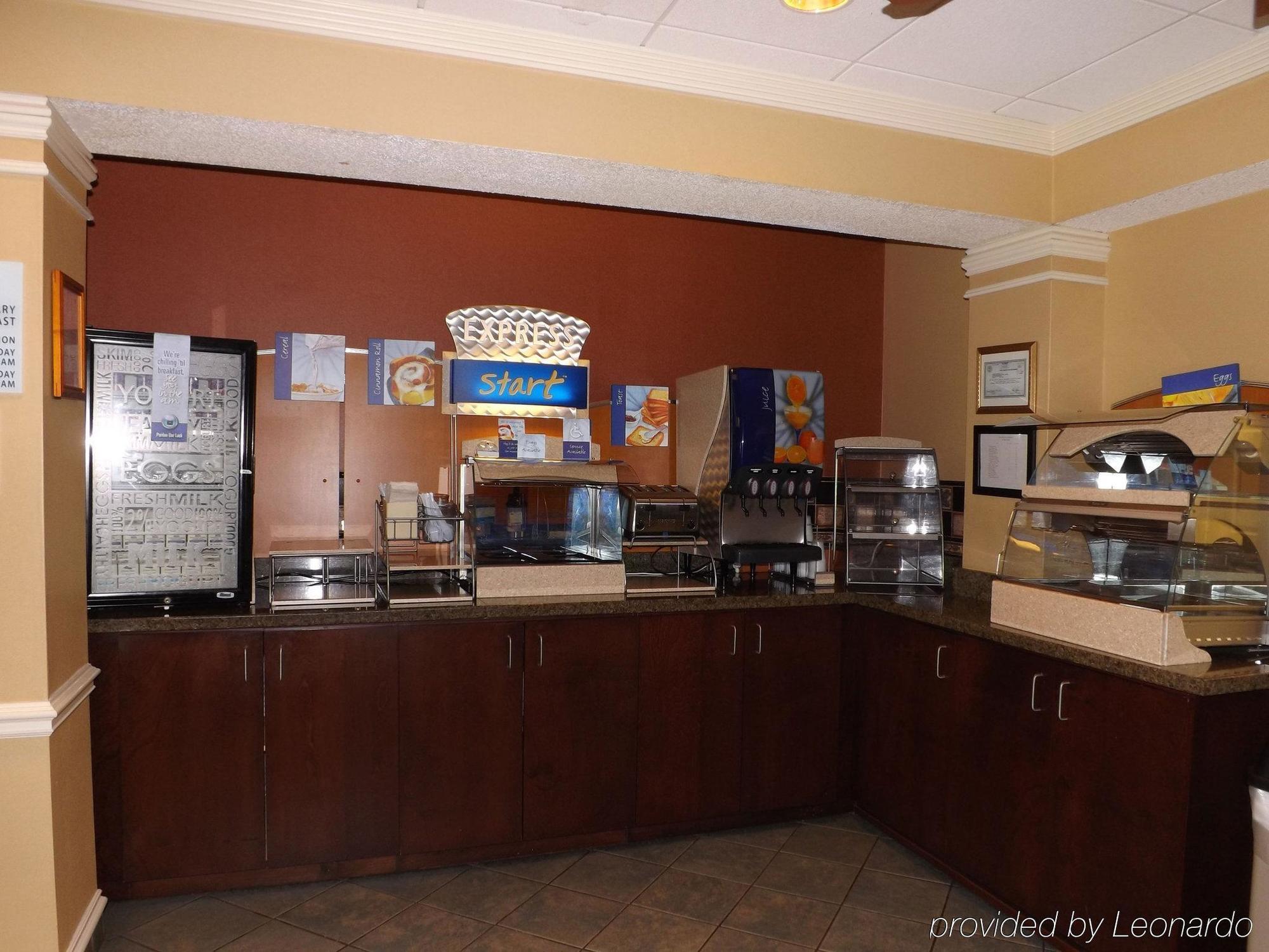 Holiday Inn Express Hotel & Suites Alcoa Knoxville Airport By Ihg Exterior photo